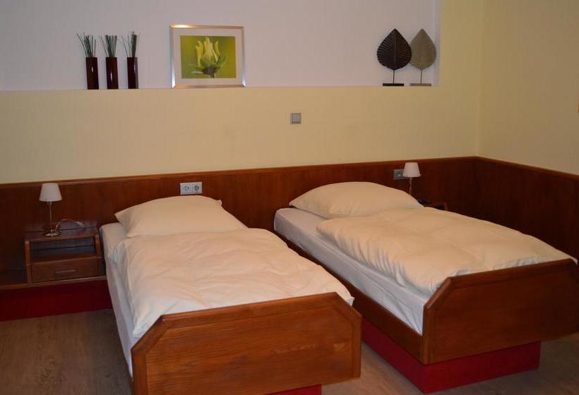 Hotel Hohensteiner Hof 4