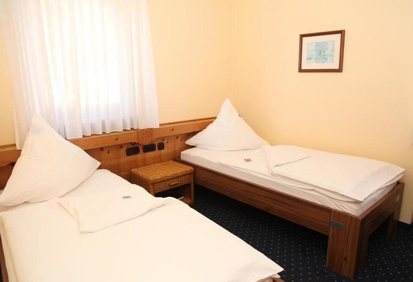 Hotel Brucker Gästehaus 2