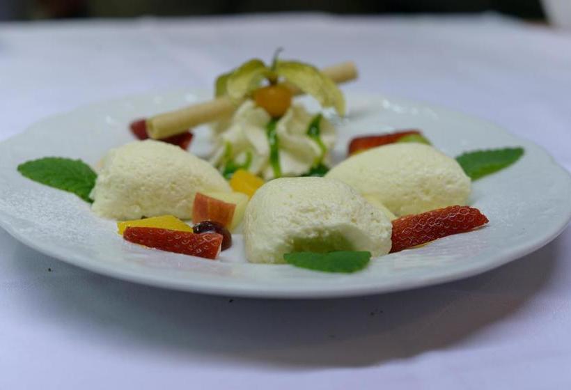 Gasthof & Hotel Goldene Krone 8