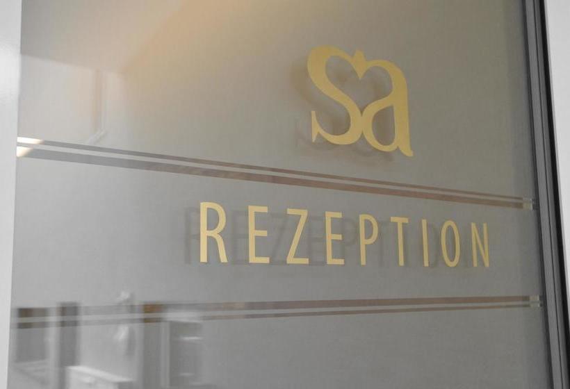 Hotel Snooze Apartments 3