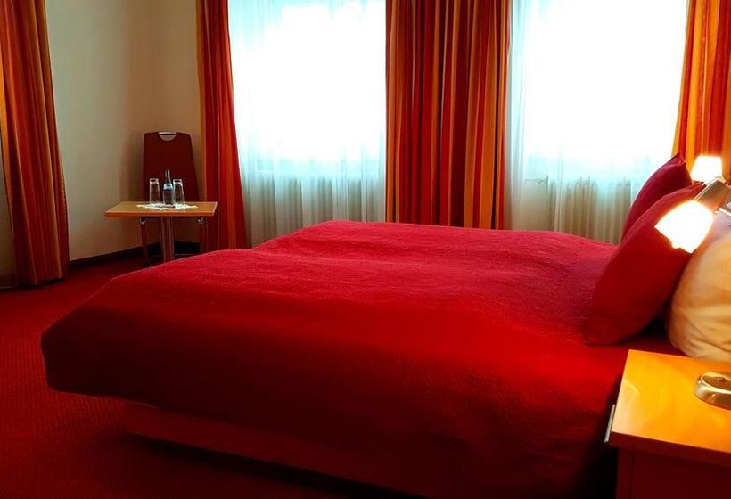 Hotel Gasthof Schwarzer Adler 6