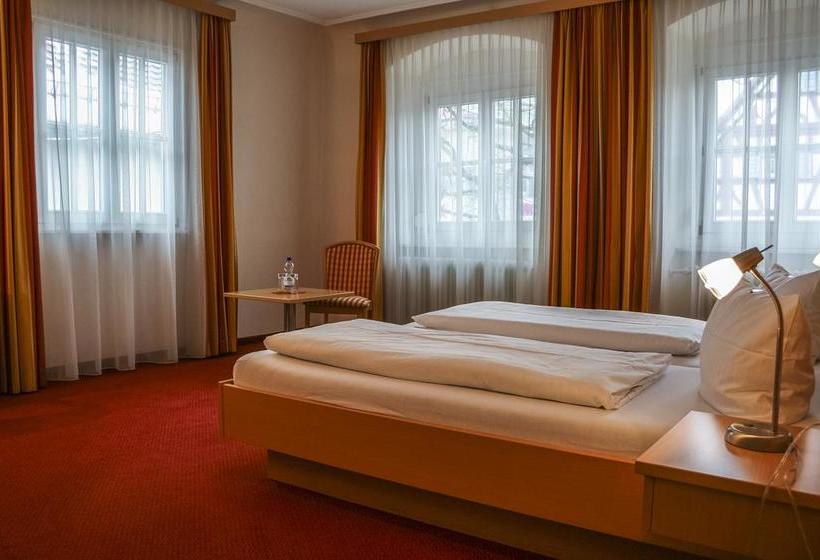 Hotel Gasthof Schwarzer Adler 8