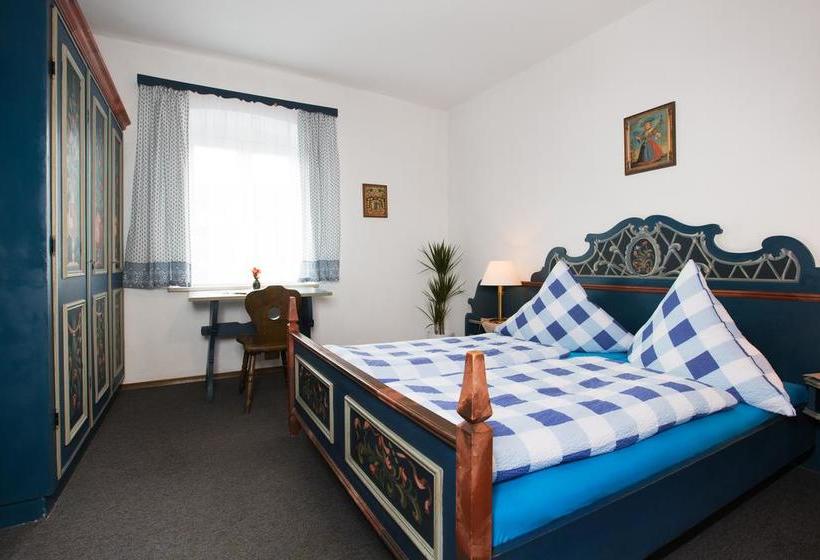 Hotel Zum Lamm Gasthof 13