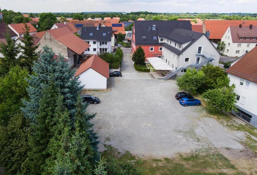 Hotel Zahn Landgasthof 16