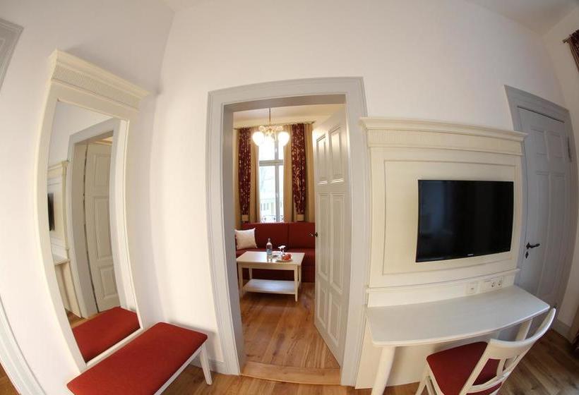 Hotel Villa Victoria 9