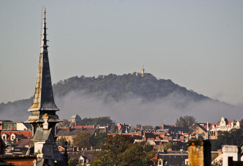 Burghotel Landeskrone 10