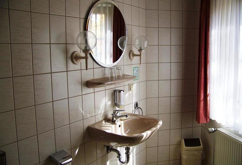 Burghotel Landeskrone 19