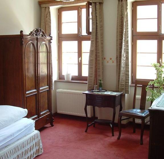 Dreibeiniger Hund Hotel & Gasthof 7