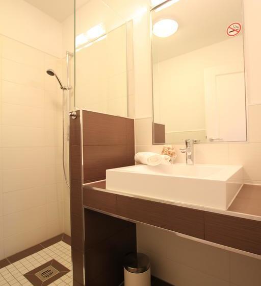 Hotel & Café Burghof 10