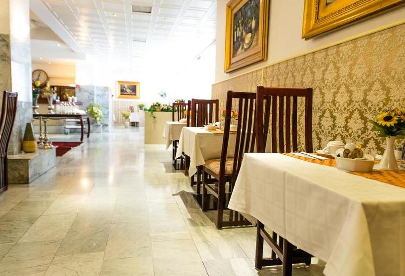 Hôtel Ravel International 11