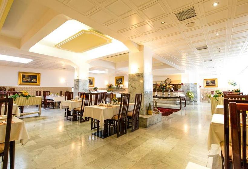 Hôtel Ravel International 12