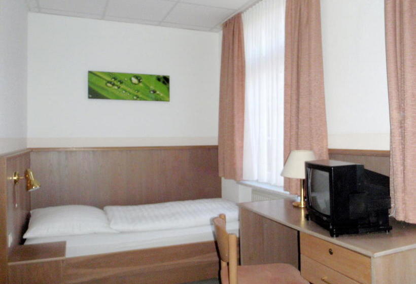 Hotel 1a Hostel Zimmer Frei 5