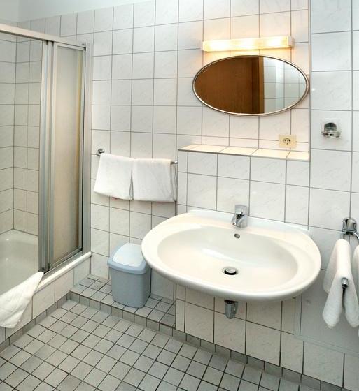 Hotel 1a Hostel Zimmer Frei 6