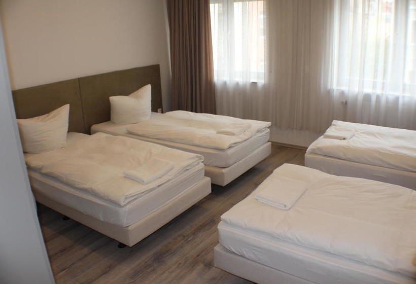 Hotel Slamba Hostel 4