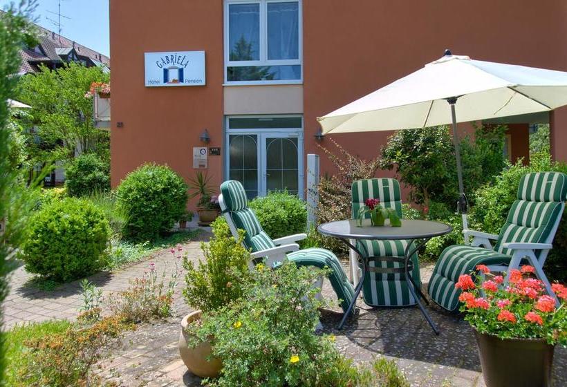 Hotel Pension Gabriela 12