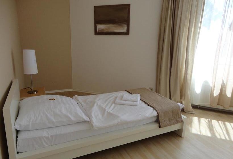 City Hotel Alsdorf 9