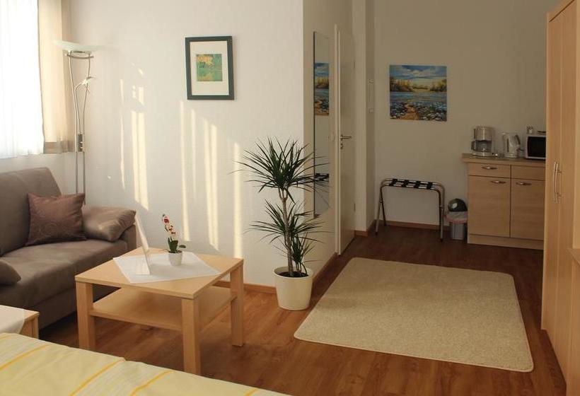 Hotel Gästehaus Am Wintergarten 4