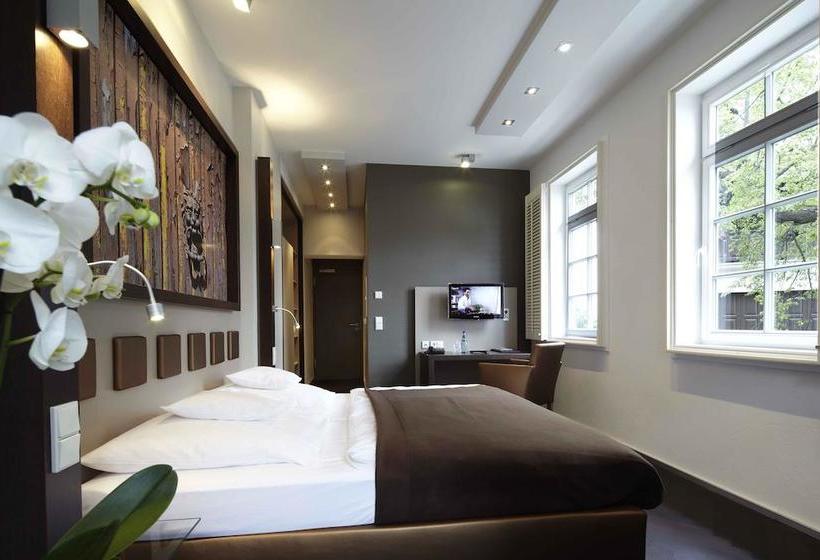 Weinhaus Und Hotel Zum Krug 12