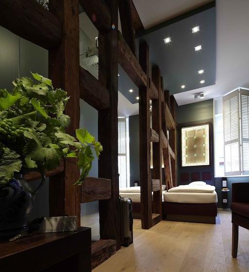 Weinhaus Und Hotel Zum Krug 19