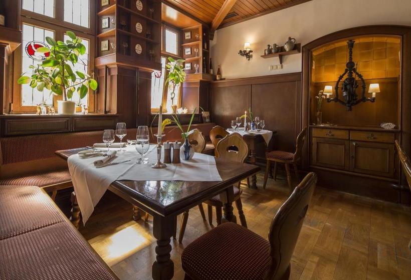 Weinhaus Und Hotel Zum Krug 6