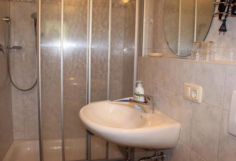 Hotel Gasthof Baltram 9