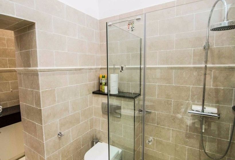 Hotel Helvetia Suites 15