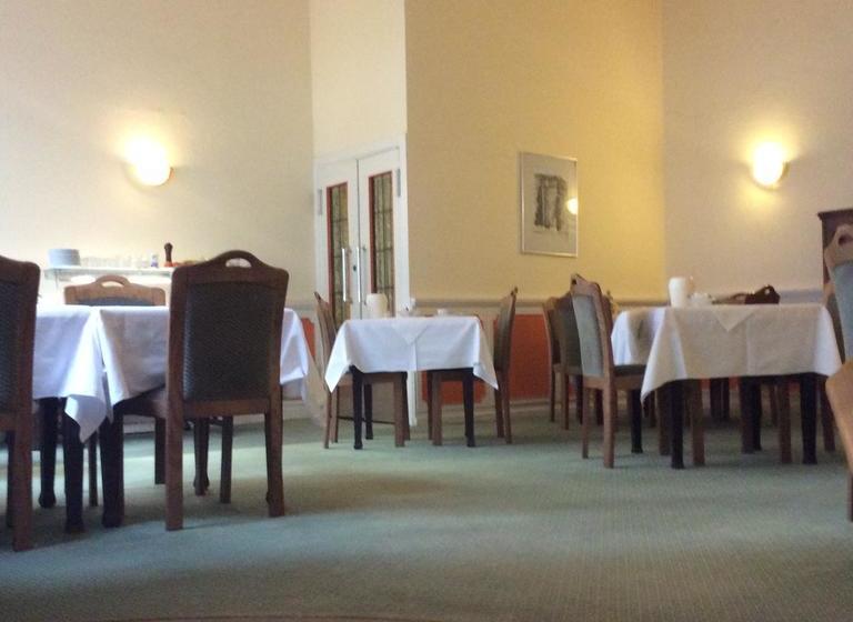 Schloss Hotel Benrath 3