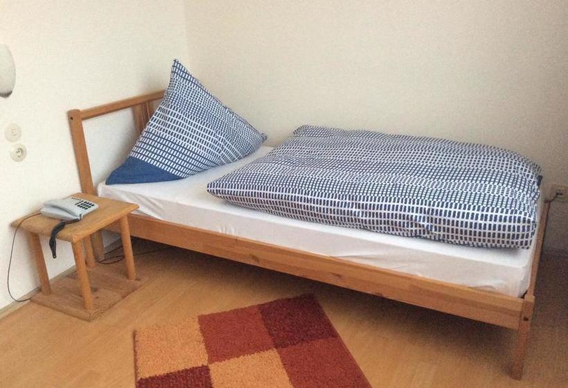 Schloss Hotel Benrath 4