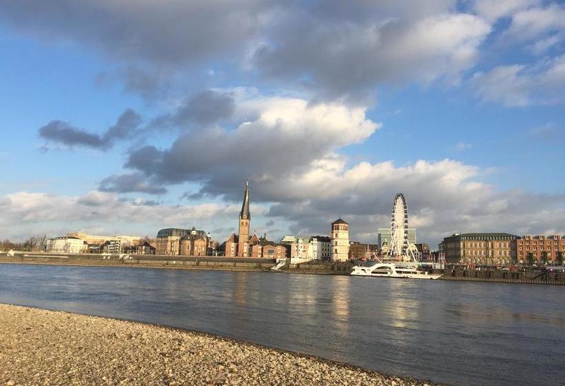 Altstadt Hotel Barcelona 12