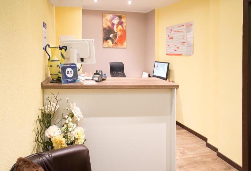 Altstadt Hotel Barcelona 5