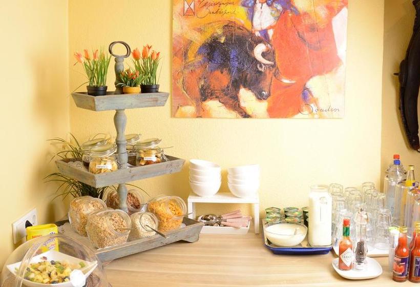 Altstadt Hotel Barcelona 6