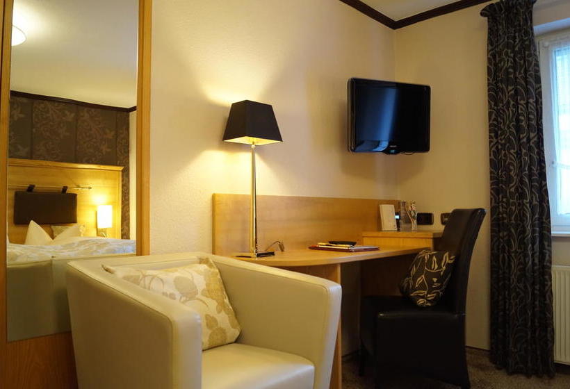 Hotel Engemann-kurve 11