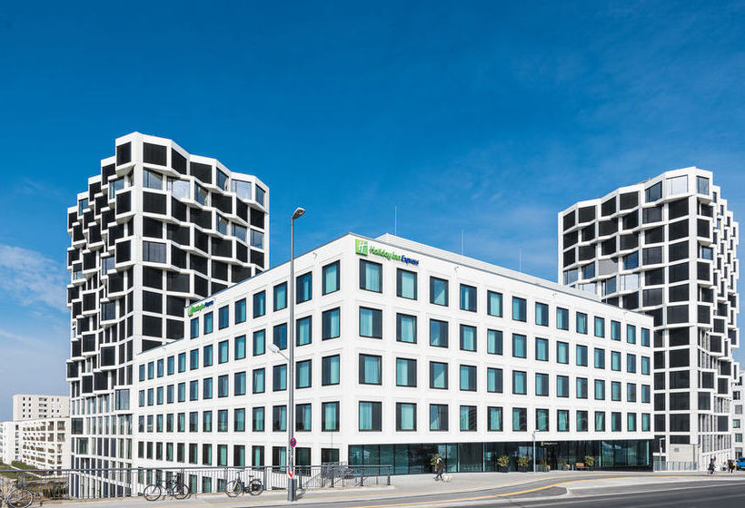 Hotel Holiday Inn Express Munich City West 9
