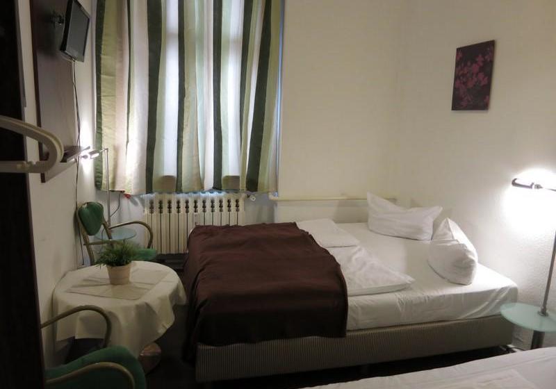 Hotel Berlin Overnight 4