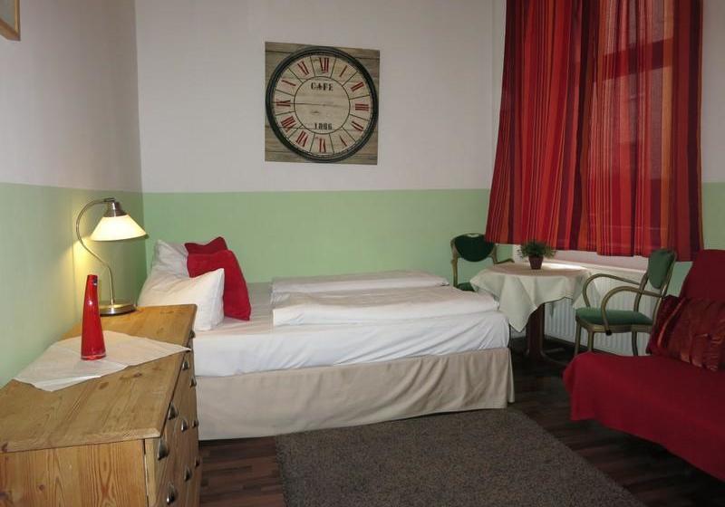 Hotel Berlin Overnight 6