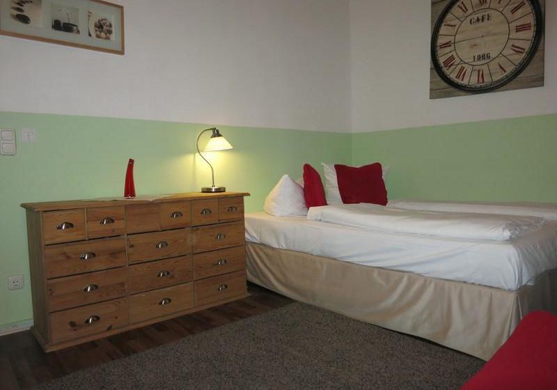 Hotel Berlin Overnight 7