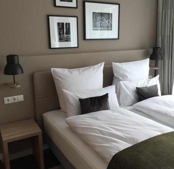 Hotel Frederics Serviced Apartments Style / Oranienburger Straße 3