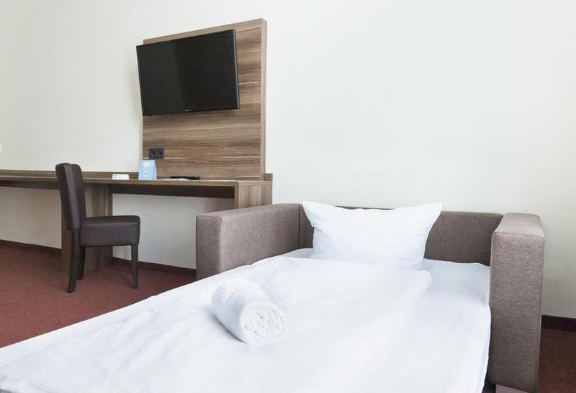 IBB Blue Hotel Berlin-Airport 4