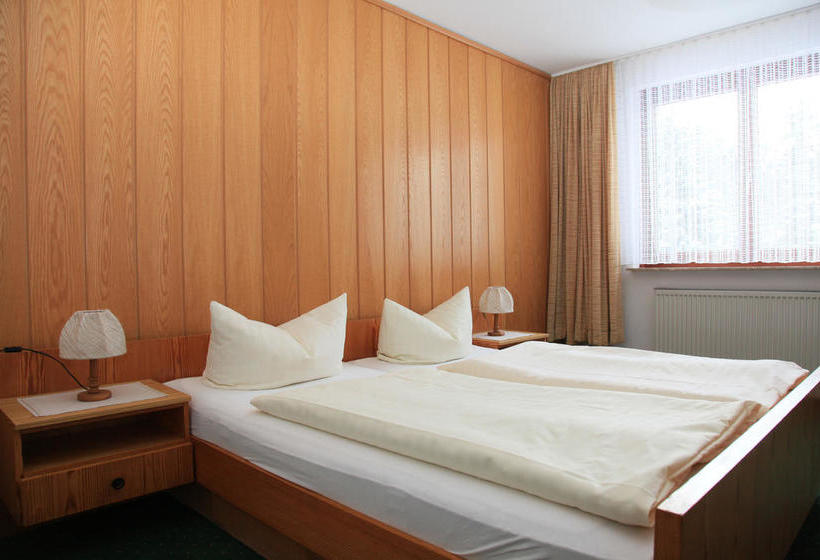 Waldhotel Achtermannstor 13