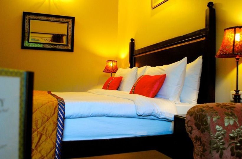 Hotel Treehouse Anuraga Resort 5