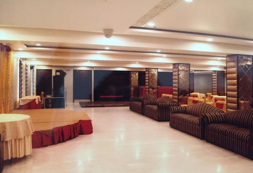 Hotel Mahalakshmi Palace 14