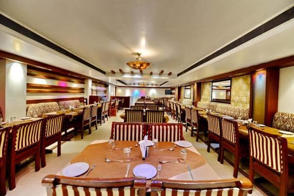 Hotel Mahalakshmi Palace 4