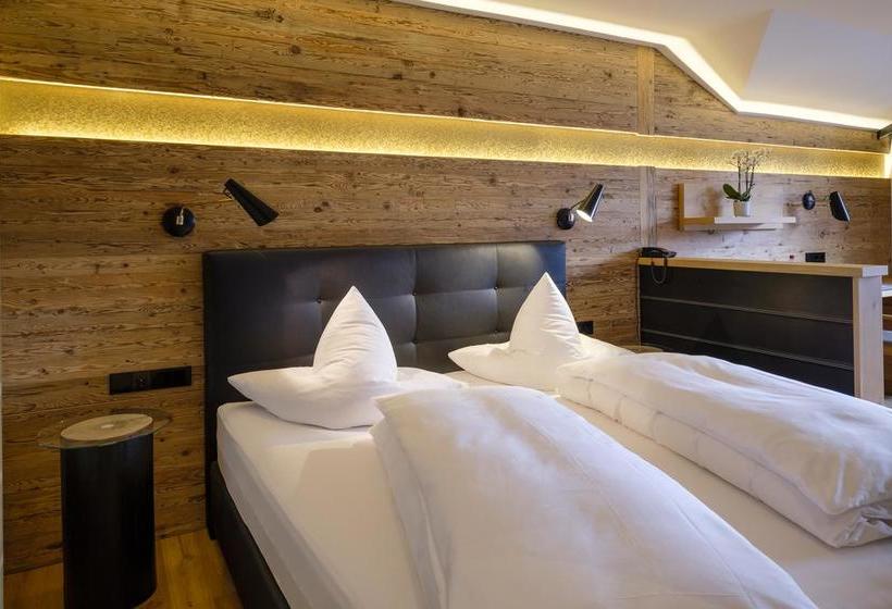 Boutique Hotel Gams 12