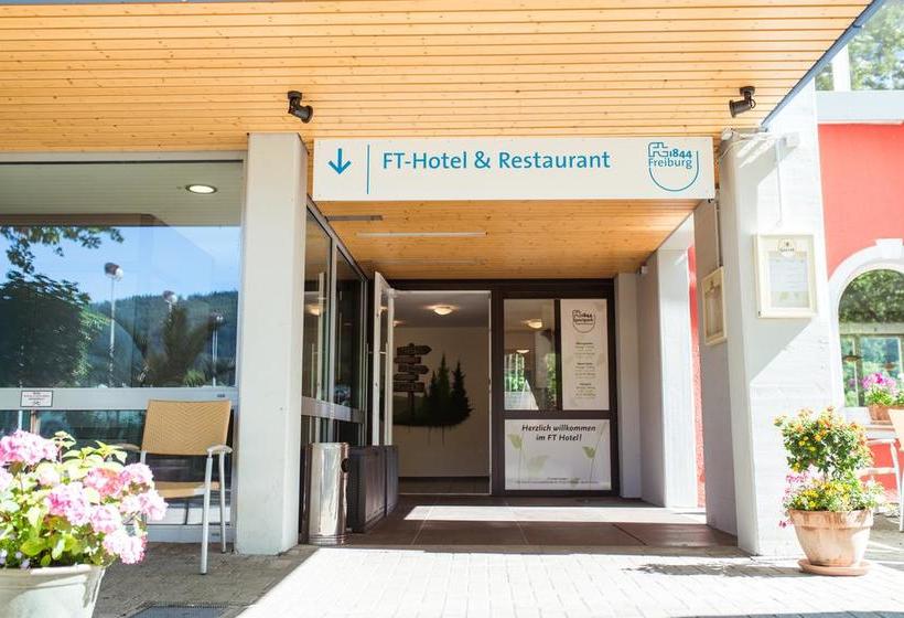 Hotel Ft Sportpark 12