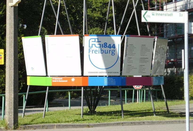 Hotel Ft Sportpark 17