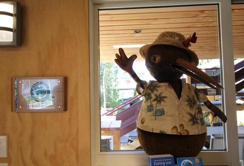 Hotel Te Anau Lakefront Backpackers 2