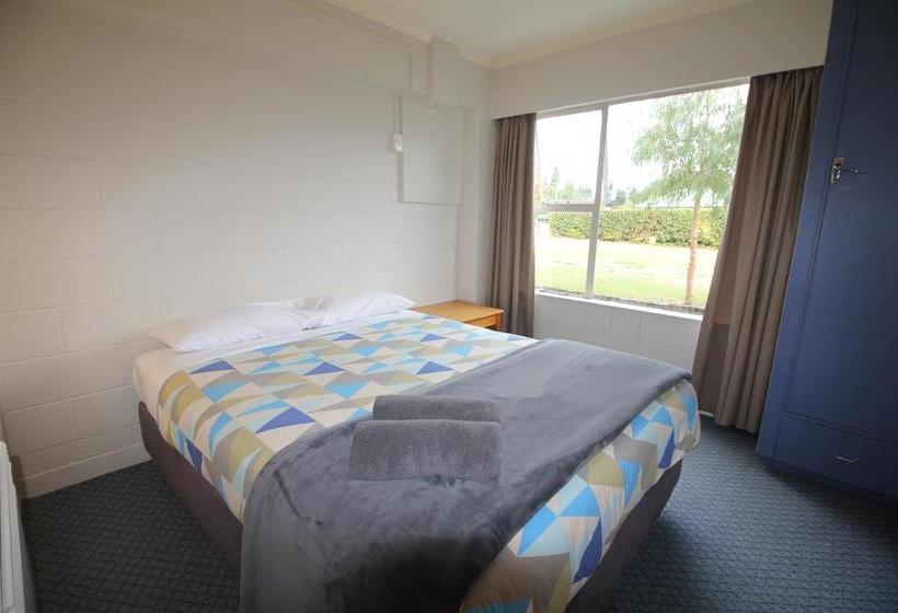 Hotel Te Anau Lakefront Backpackers 6