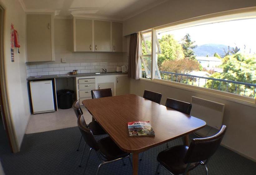 Hotel Te Anau Lakefront Backpackers 7