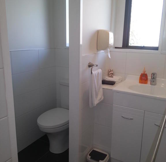 Cobblestone Court Motel 10