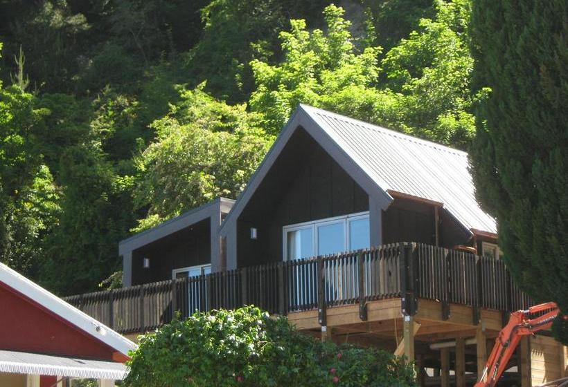 Hotel Pinewood Lodge - Backpacker 1